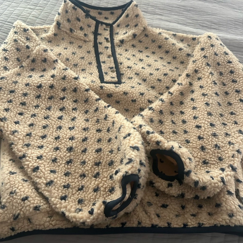 THE GREAT. Cream Sherpa Pullover with Navy Trim